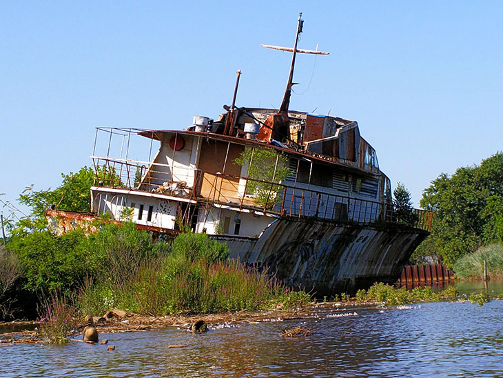 Photo of Abandoned Yacht, East Brunswick.